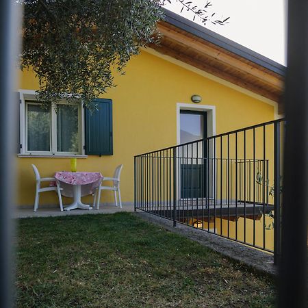 Casa Navla' Appartamenti "Ulivi"- "Fiori" -"Velieri"-"Luna"-"Nido"-"Taverna" Tignale Luaran gambar