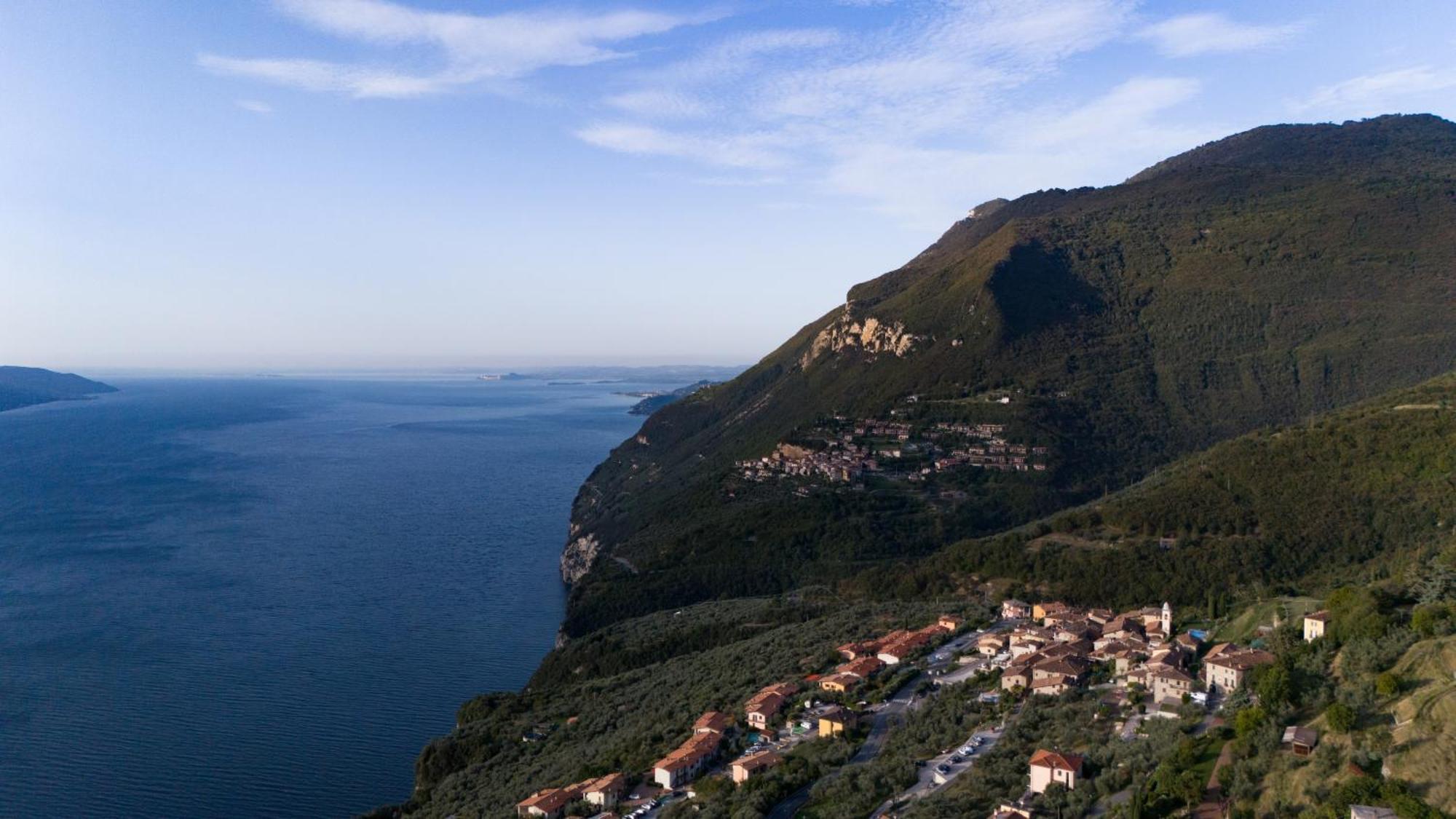 Casa Navla' Appartamenti "Ulivi"- "Fiori" -"Velieri"-"Luna"-"Nido"-"Taverna" Tignale Luaran gambar
